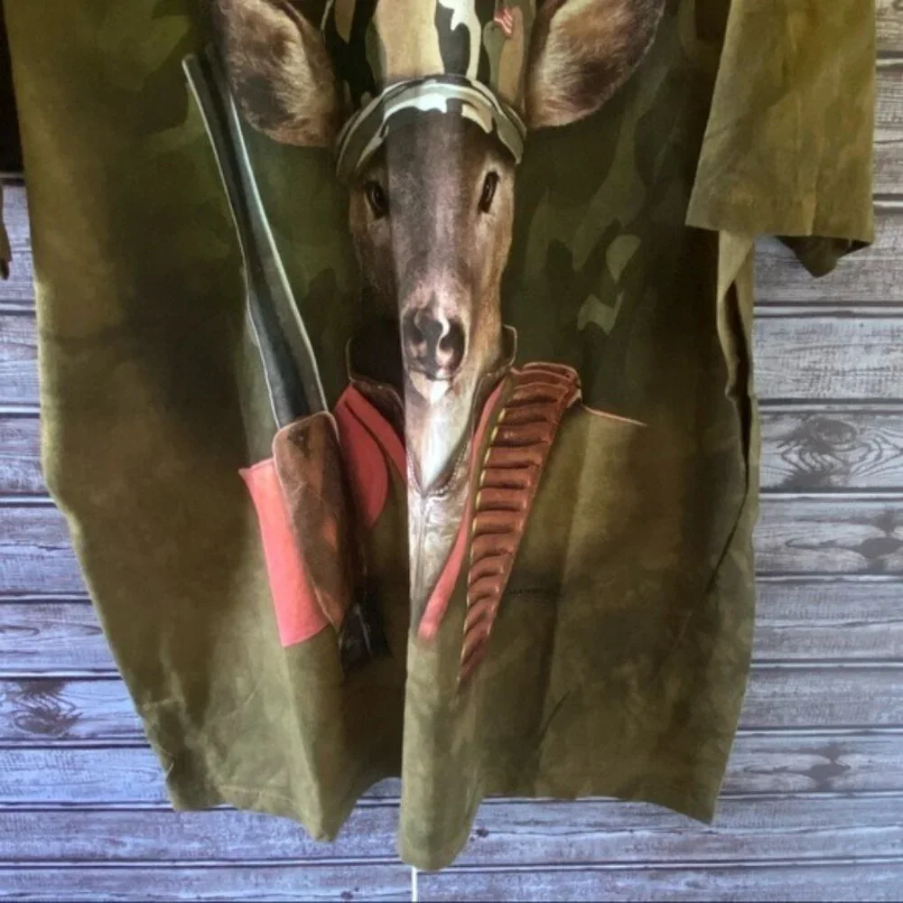 The‎ Mountain Men's Short-Sleeved Graphic Tee Size XL